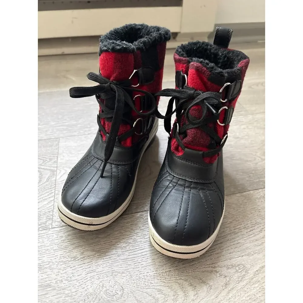 Madden Girl | Chill Red Buffalo Plaid Winter Snow Boots Size 6.5